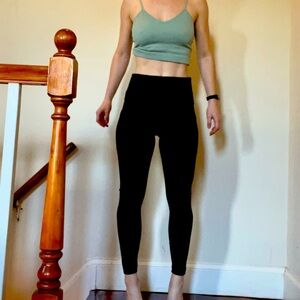 Black leggings with pockets